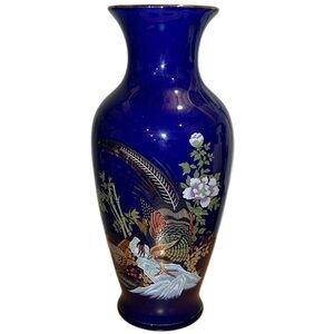 Cobalt Blue ?porcelain vase 10” gold trimmed‎ peacock